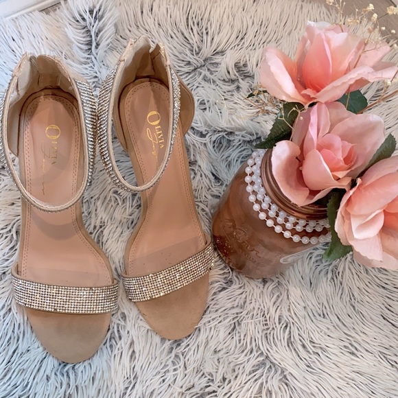 Cream Dazzled Heels - Picture 3 of 4